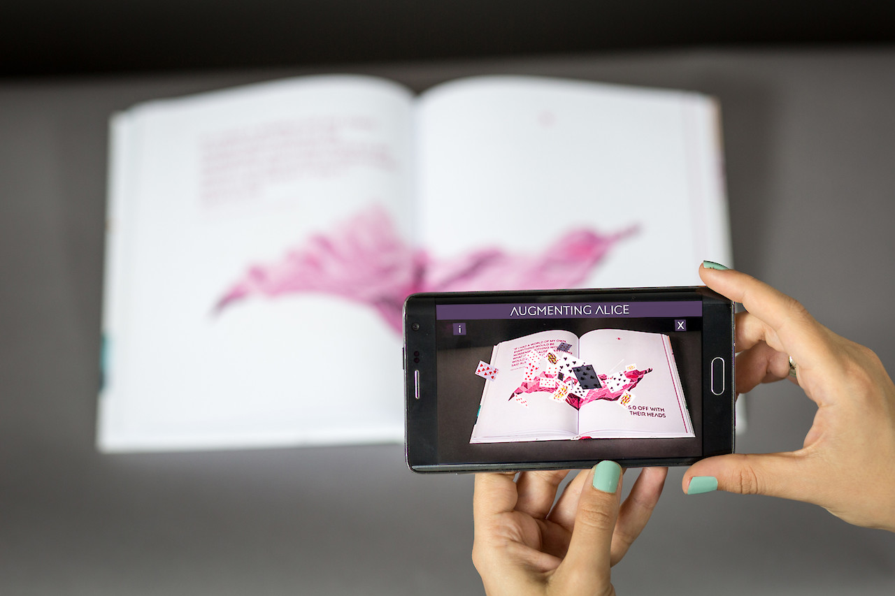 © Augmenting Alice. Photo: Maarten Kadiks.