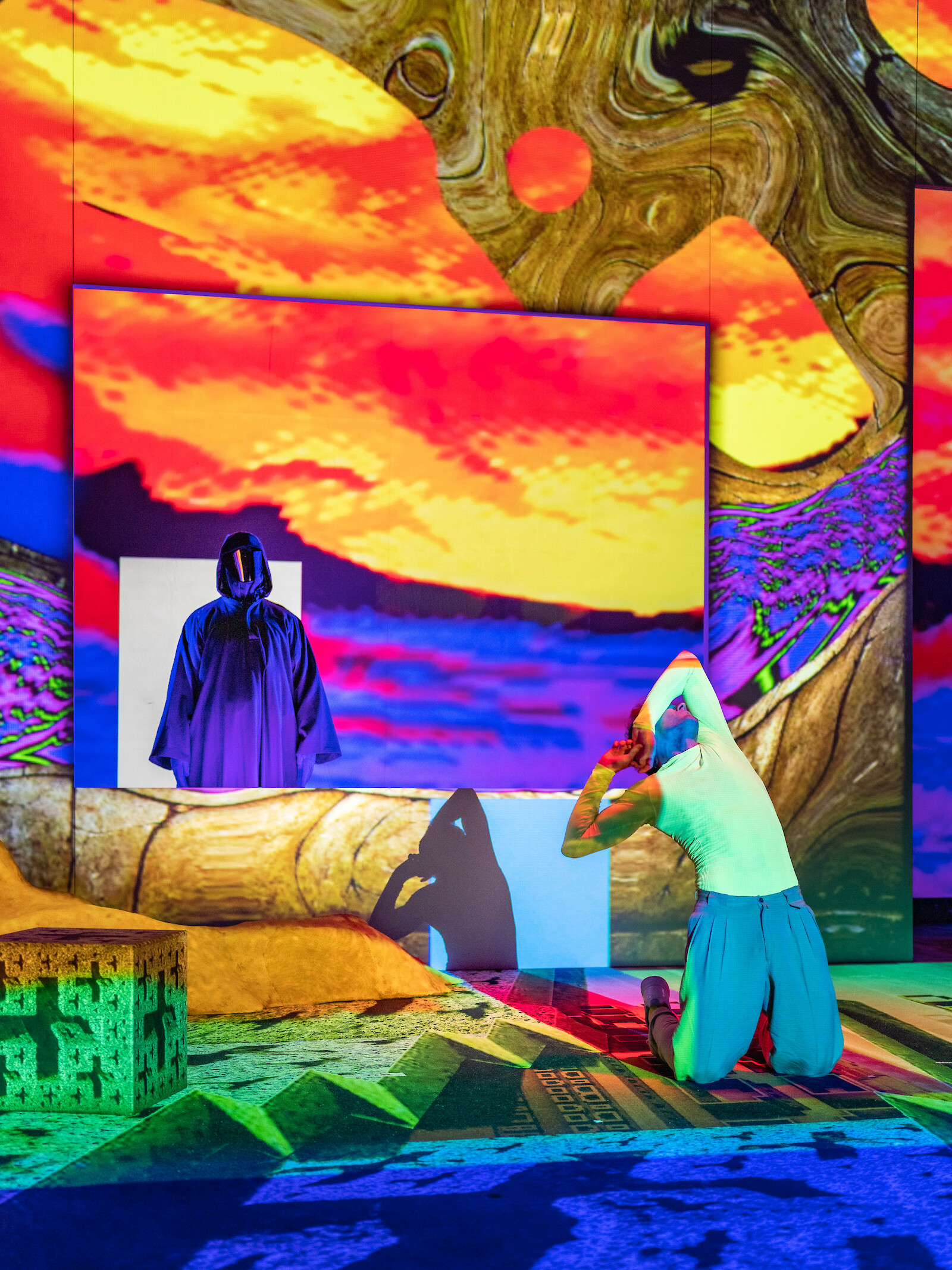 Still «ULTRAWORLD». Photo by Julian Röder.