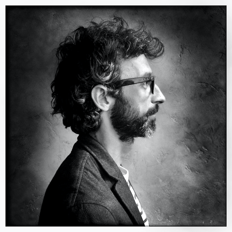 Portrait: Karim Ben Khelifa.